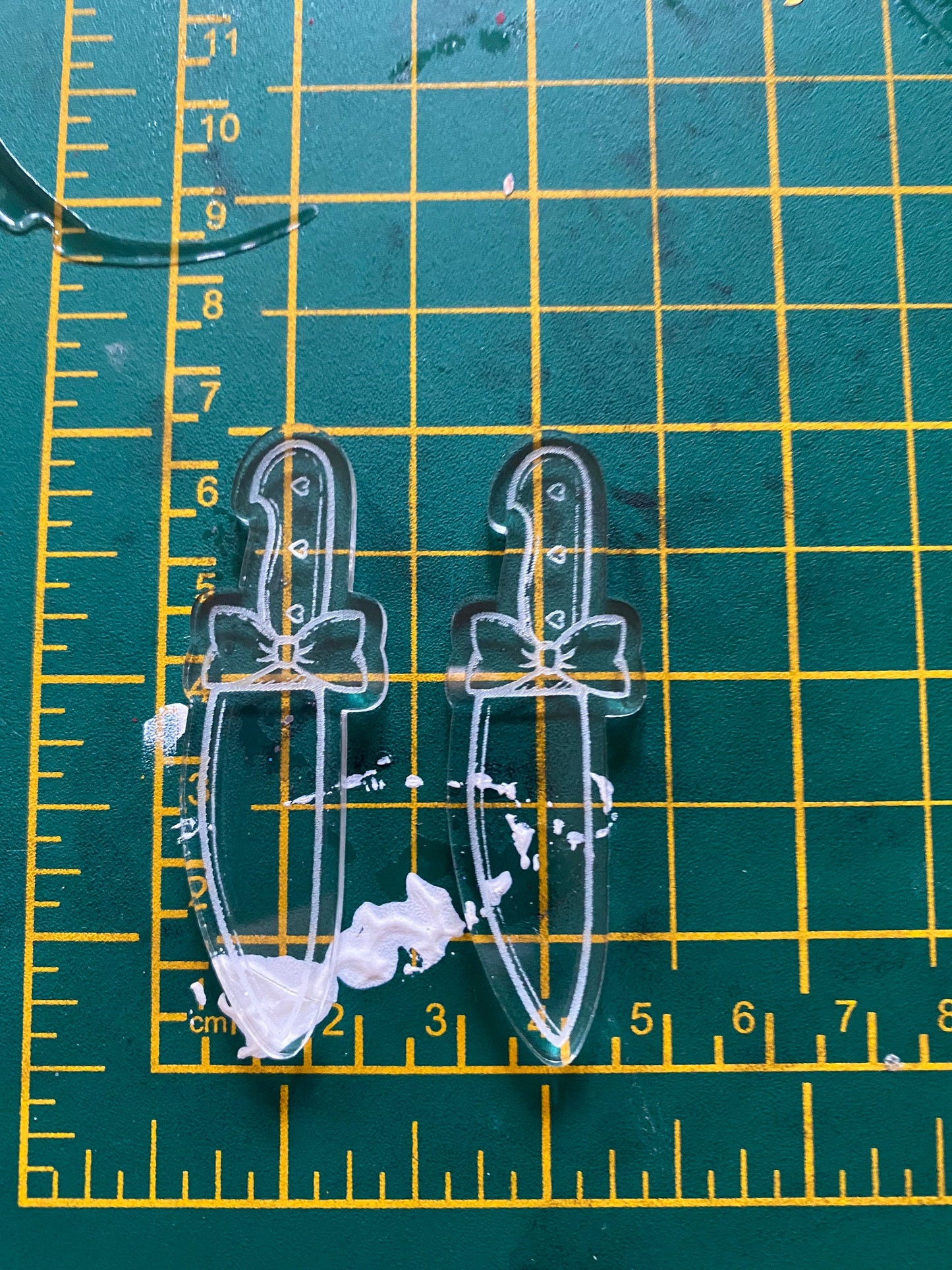 Knife and Bow Silicone Mould