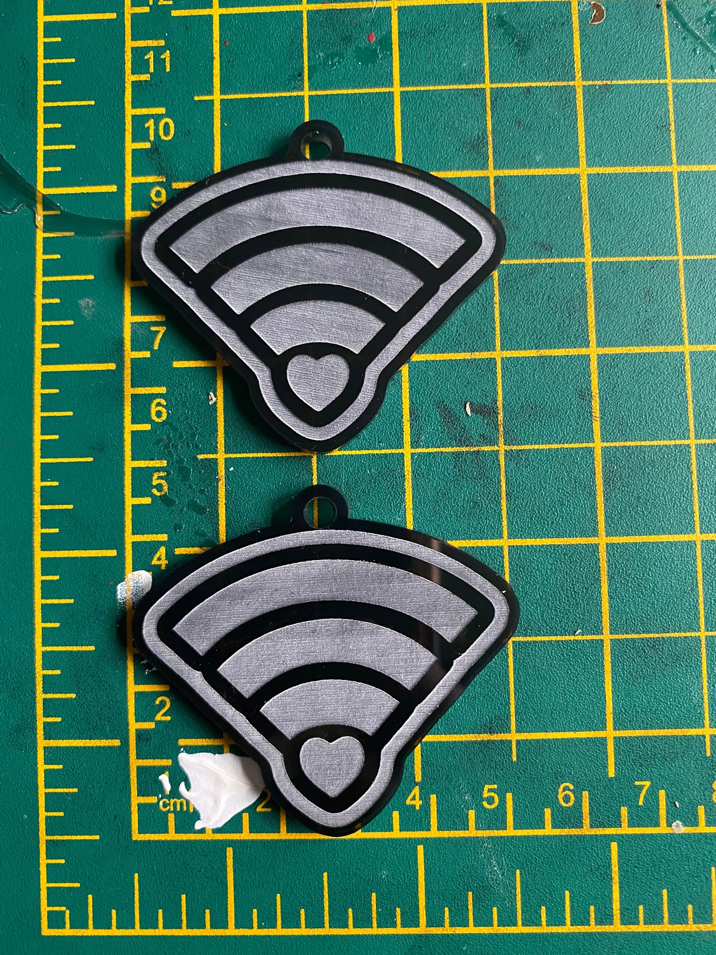 2” Heart WiFi Earrings Silicone Mould