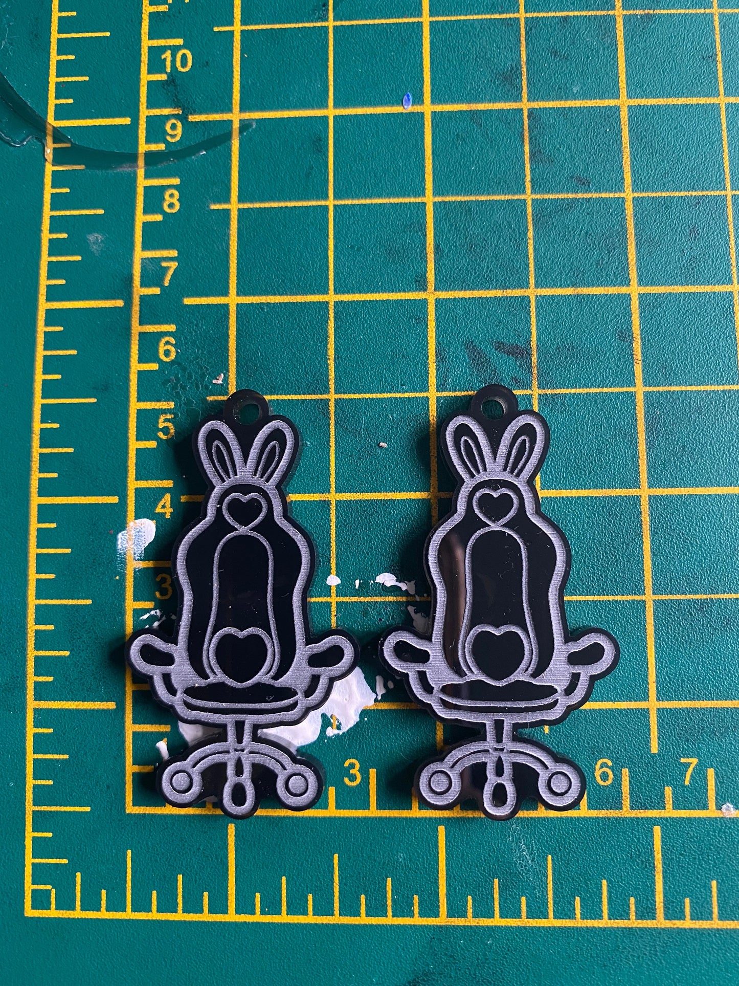 2” Streamer Chair Earrings Silicone Mould