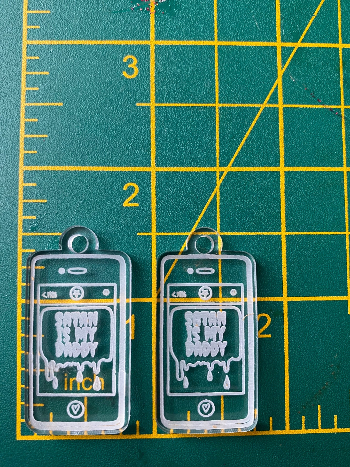 1.5” Satan Phone Earrings Silicone Mould