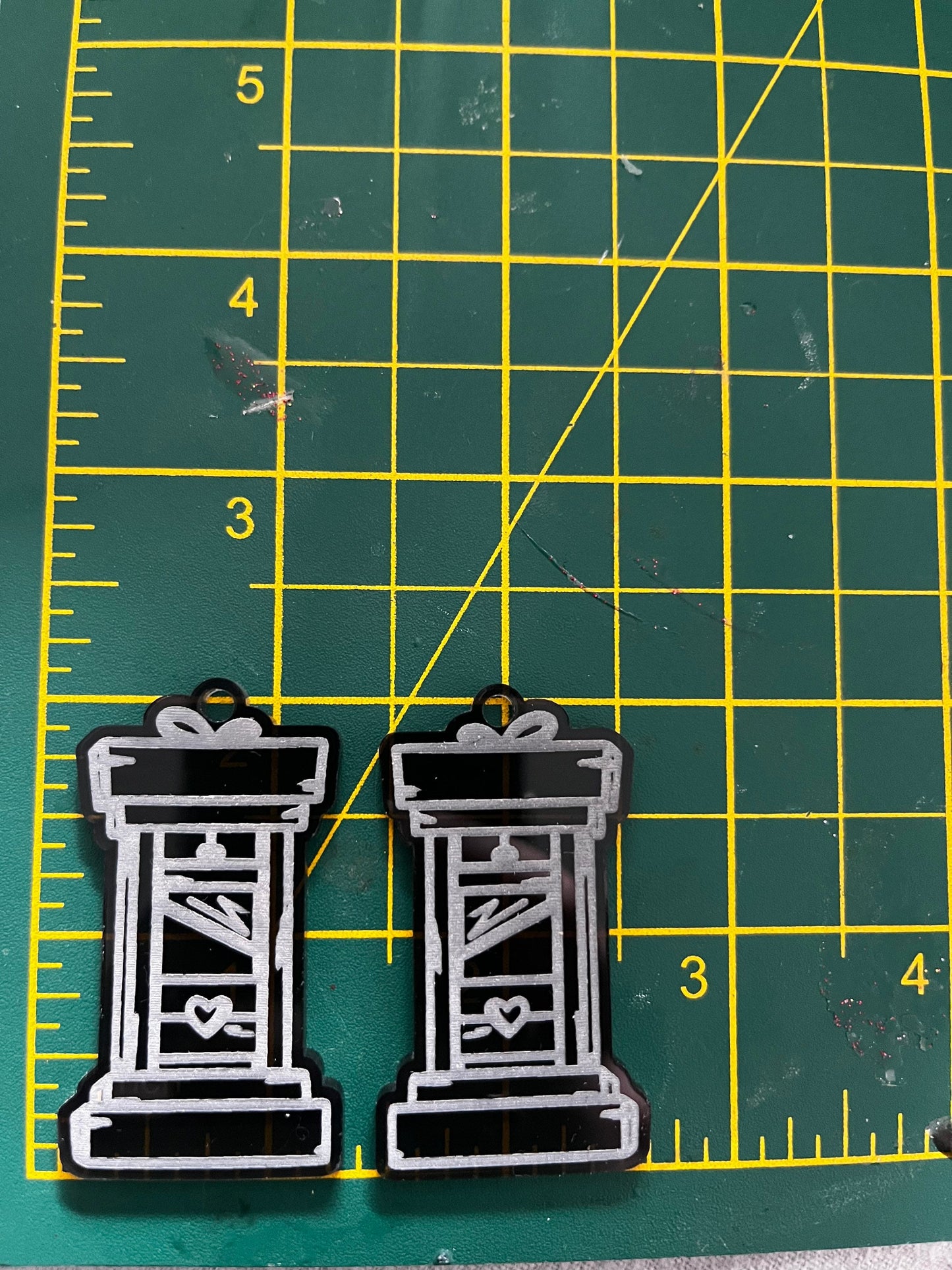 2” Guillotine Earrings Silicone Mould
