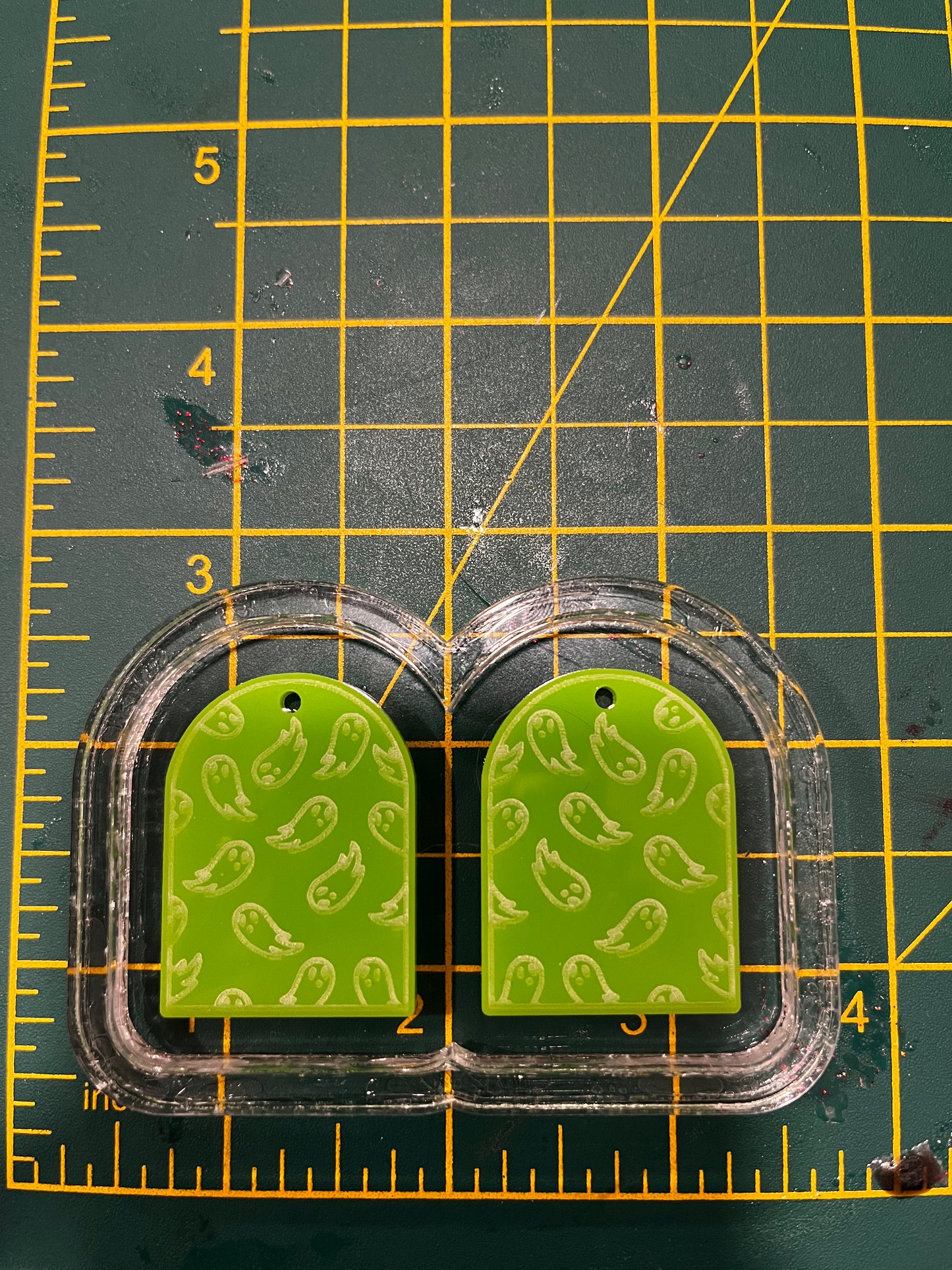 1.5” Ghost Arch Earrings Silicone Mould