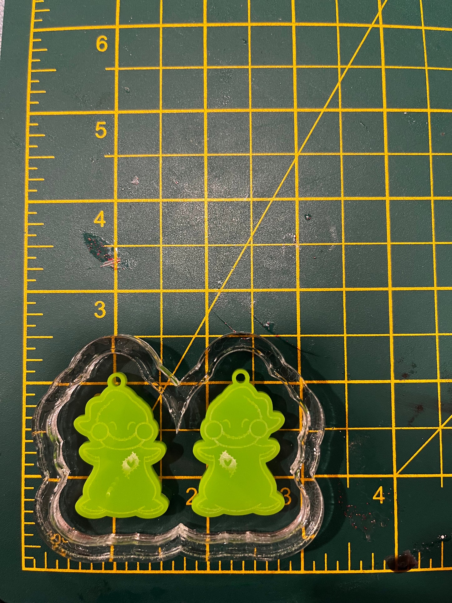 1.5” Heart Boogeyman Earrings Silicone Mould