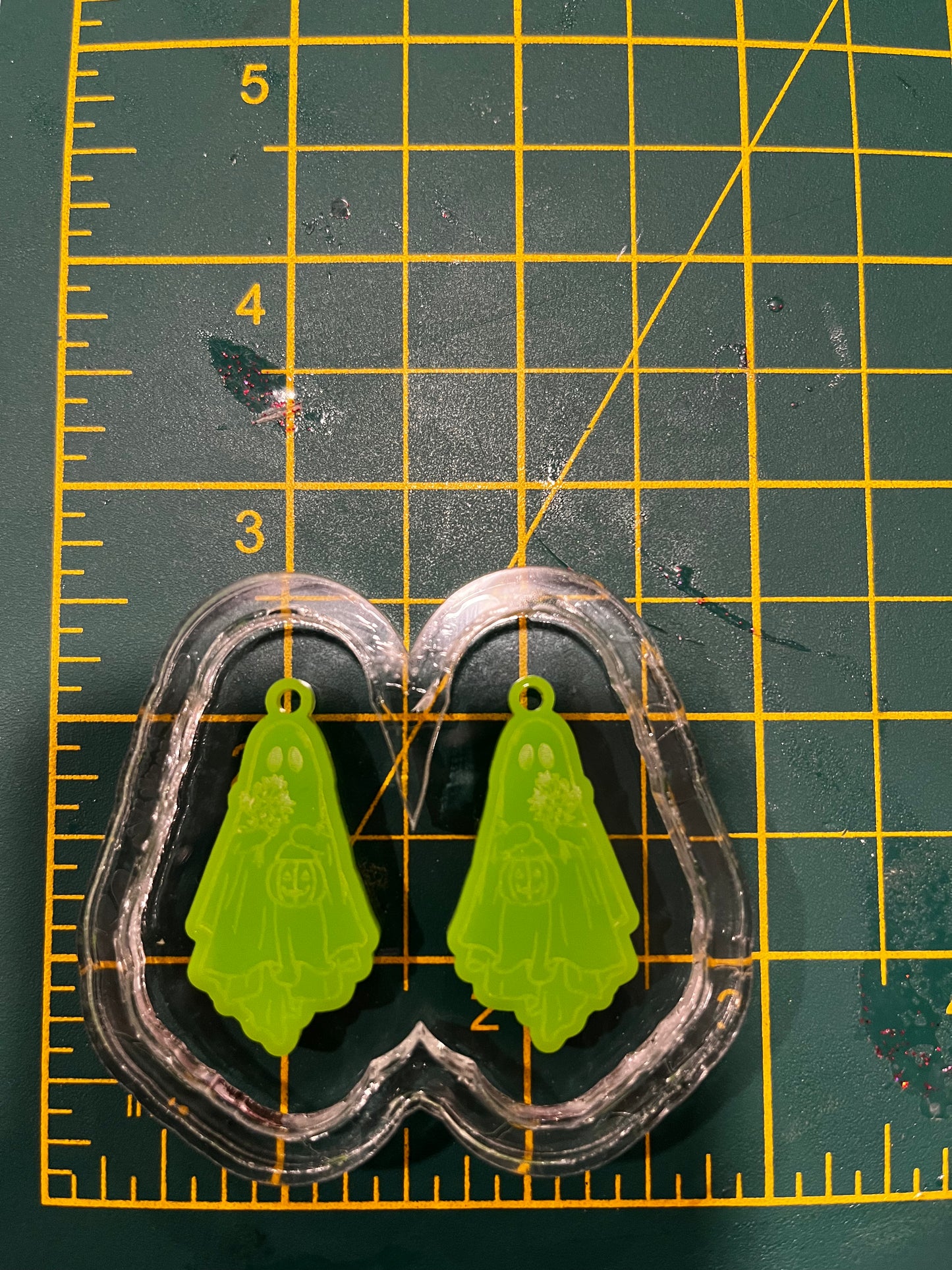 1.5” Cute Ghost Earrings Silicone Mould