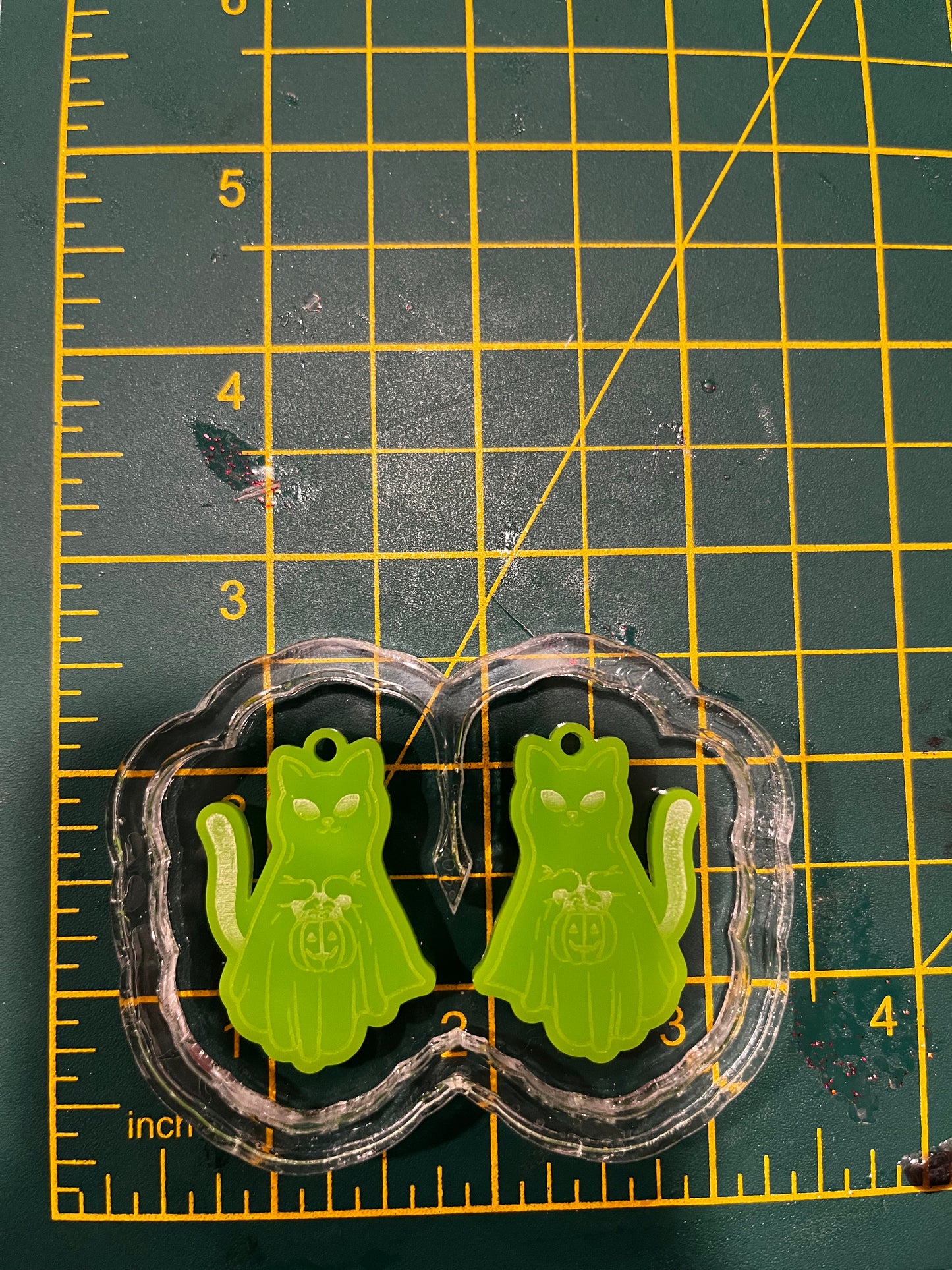 1.5” Pumpkin Pail Cat Ghost Earrings Silicone Mould