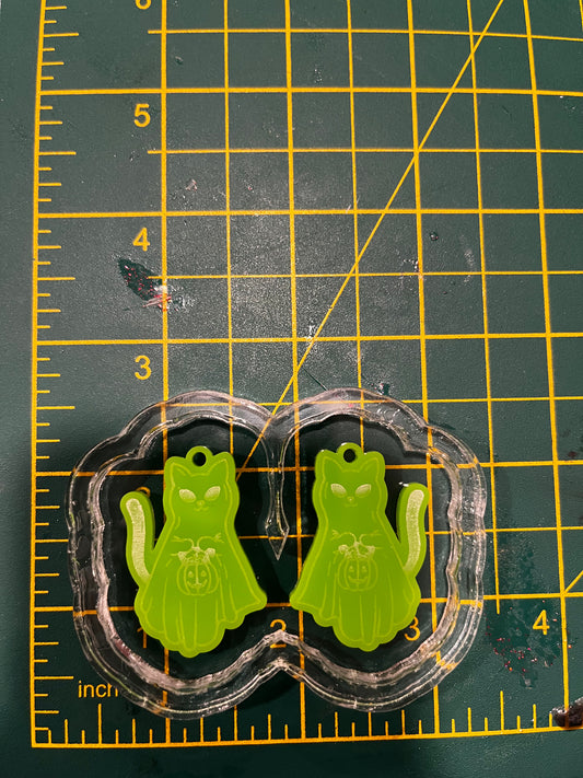 1.5” Pumpkin Pail Cat Ghost Earrings Silicone Mould
