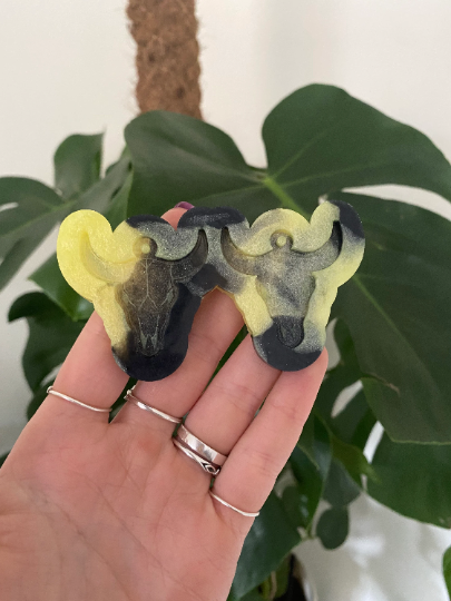 2" Cow Skull Earrings Silicone Mould