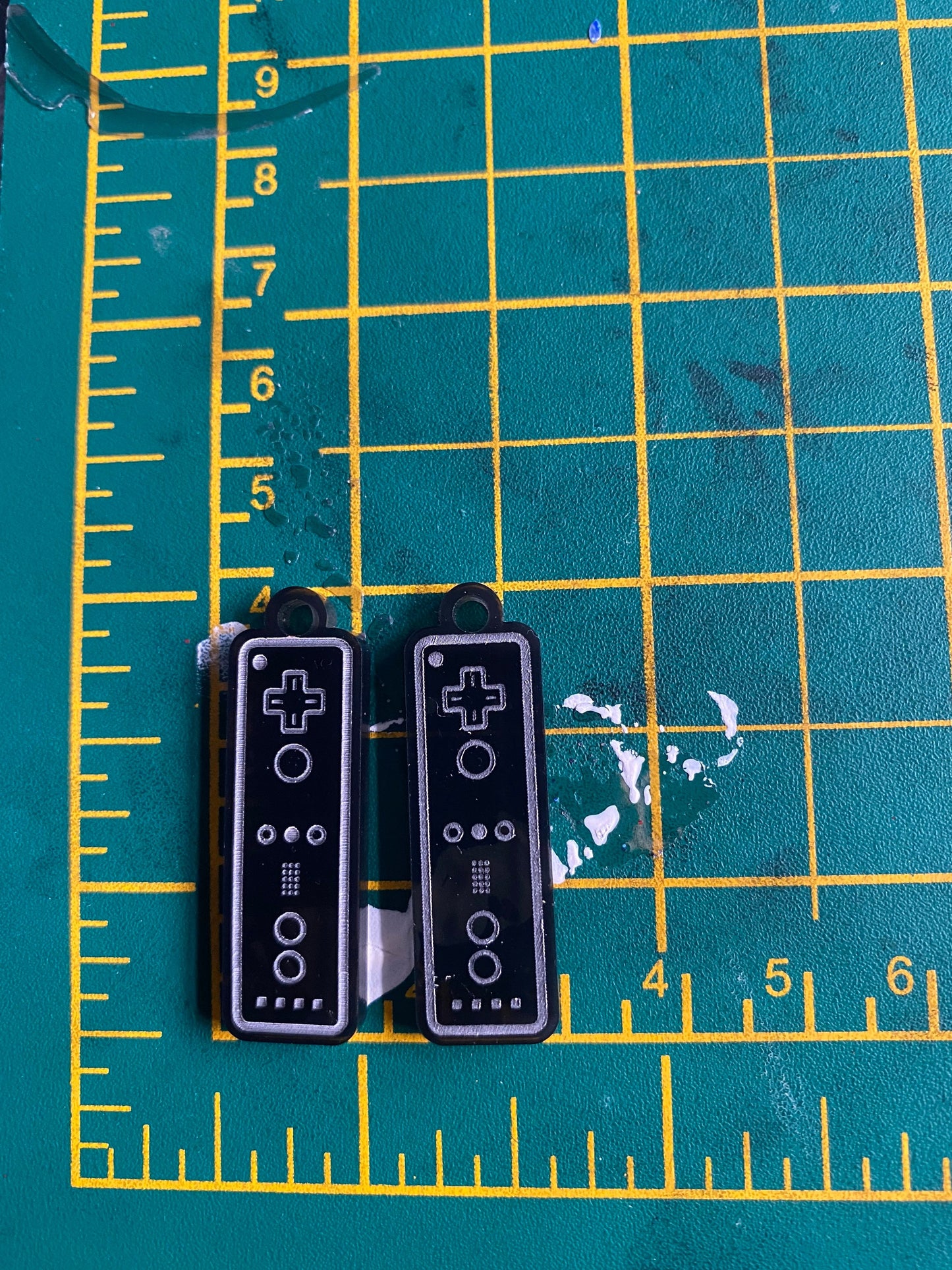 1.5” Game Remote Earrings Silicone Mould