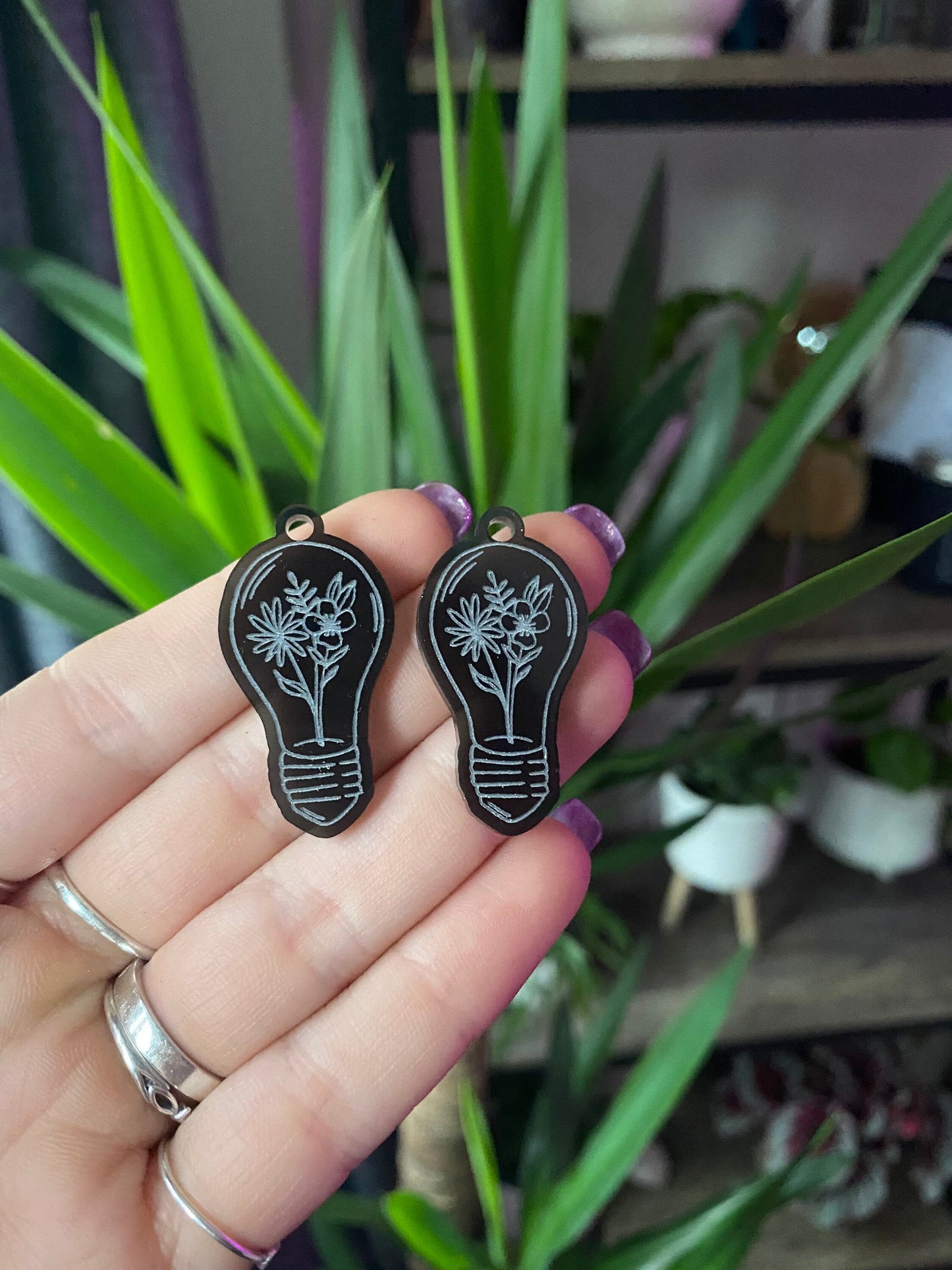 1.5” Floral Lightbulb Earrings Silicone Mould