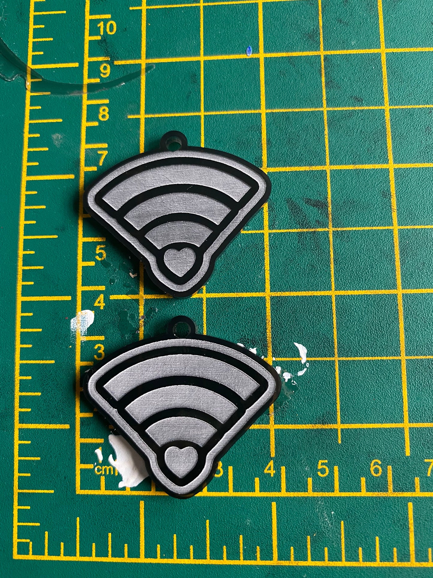 1.5” Heart WiFi Earrings Silicone Mould