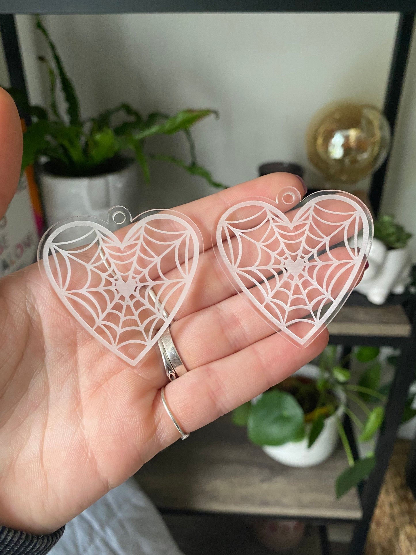 2” Web Heart Earrings Silicone Mould