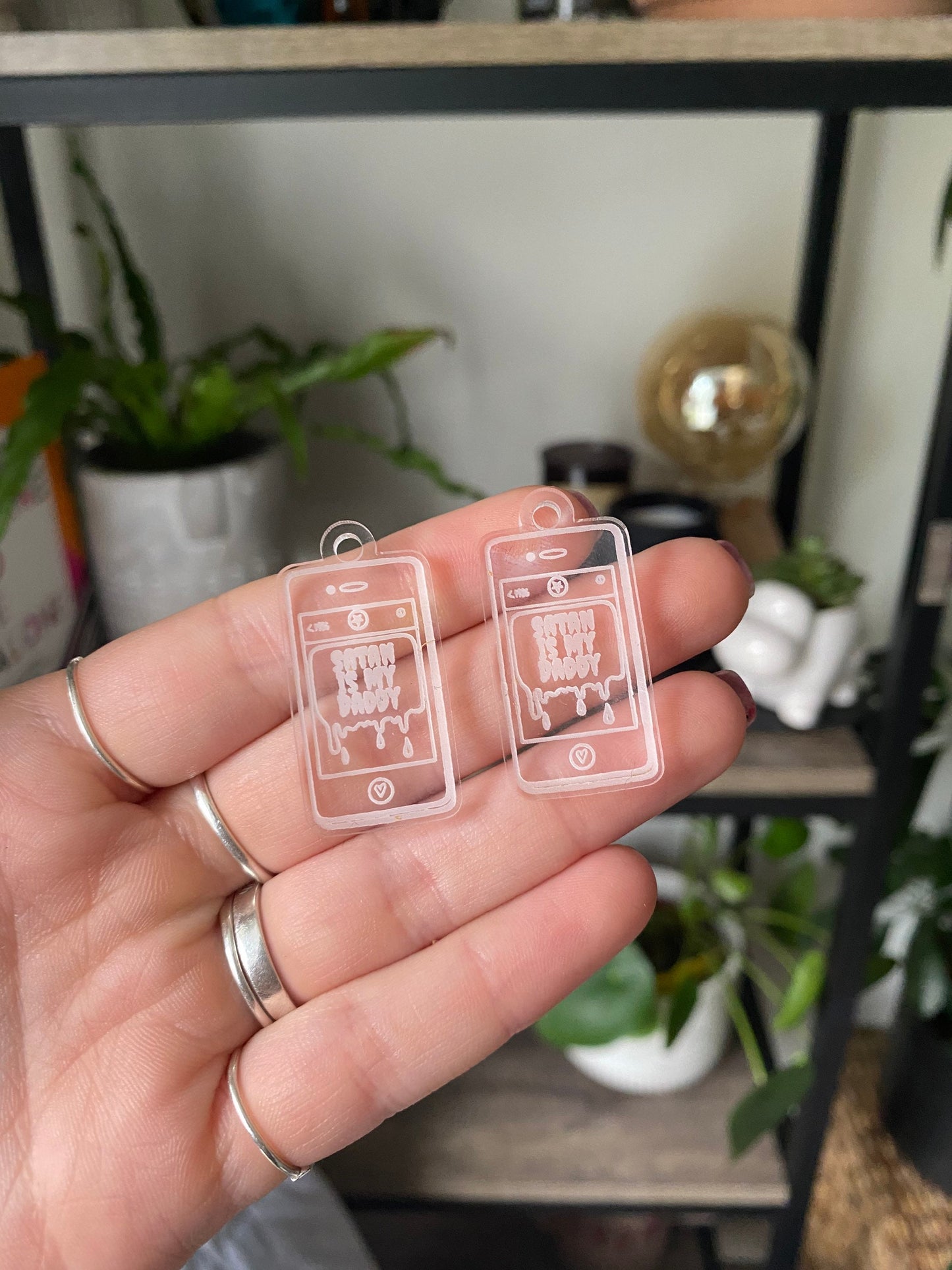 1.5” Satan Phone Earrings Silicone Mould