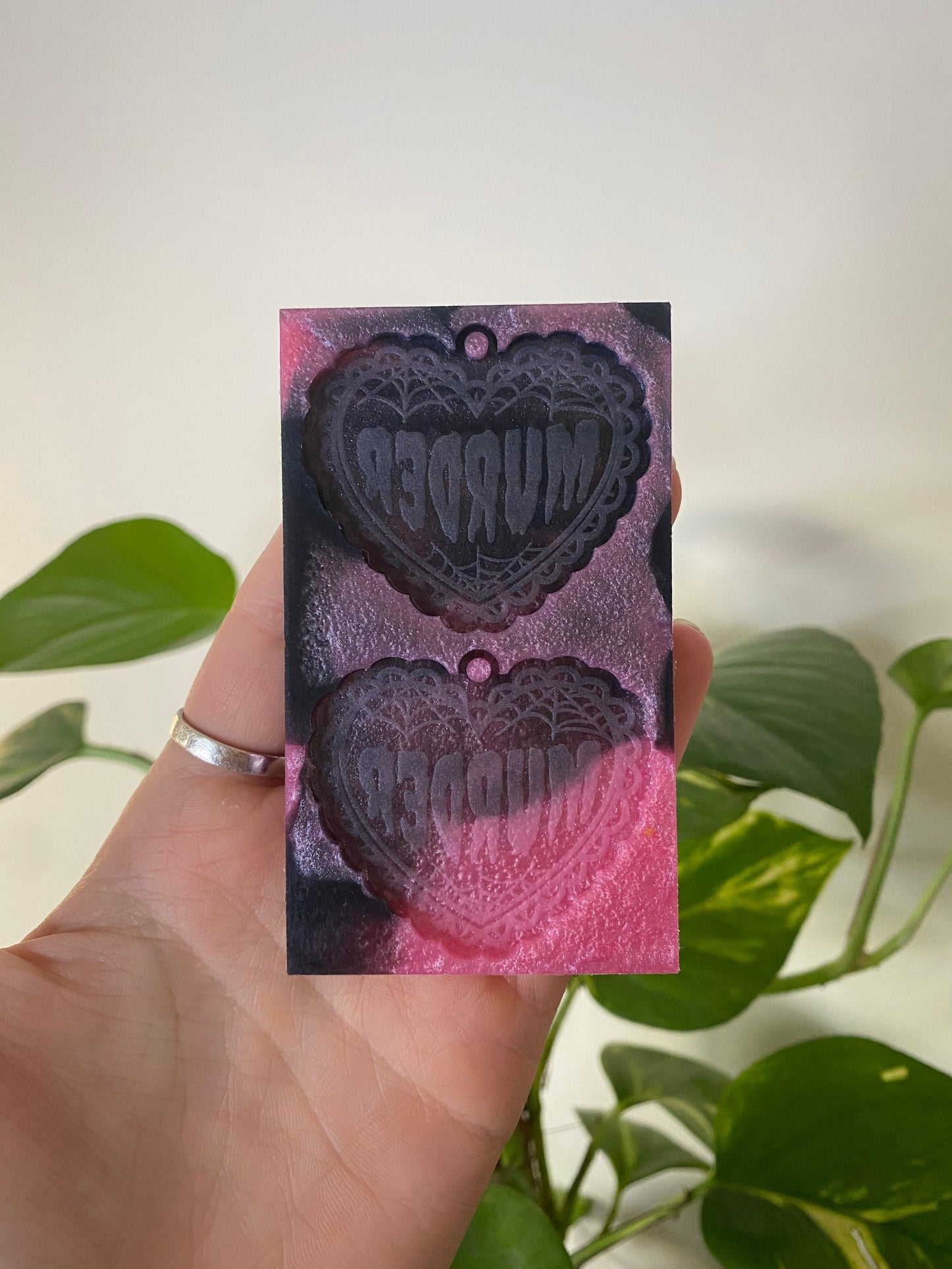 2” Murder Heart Earrings Silicone Mould
