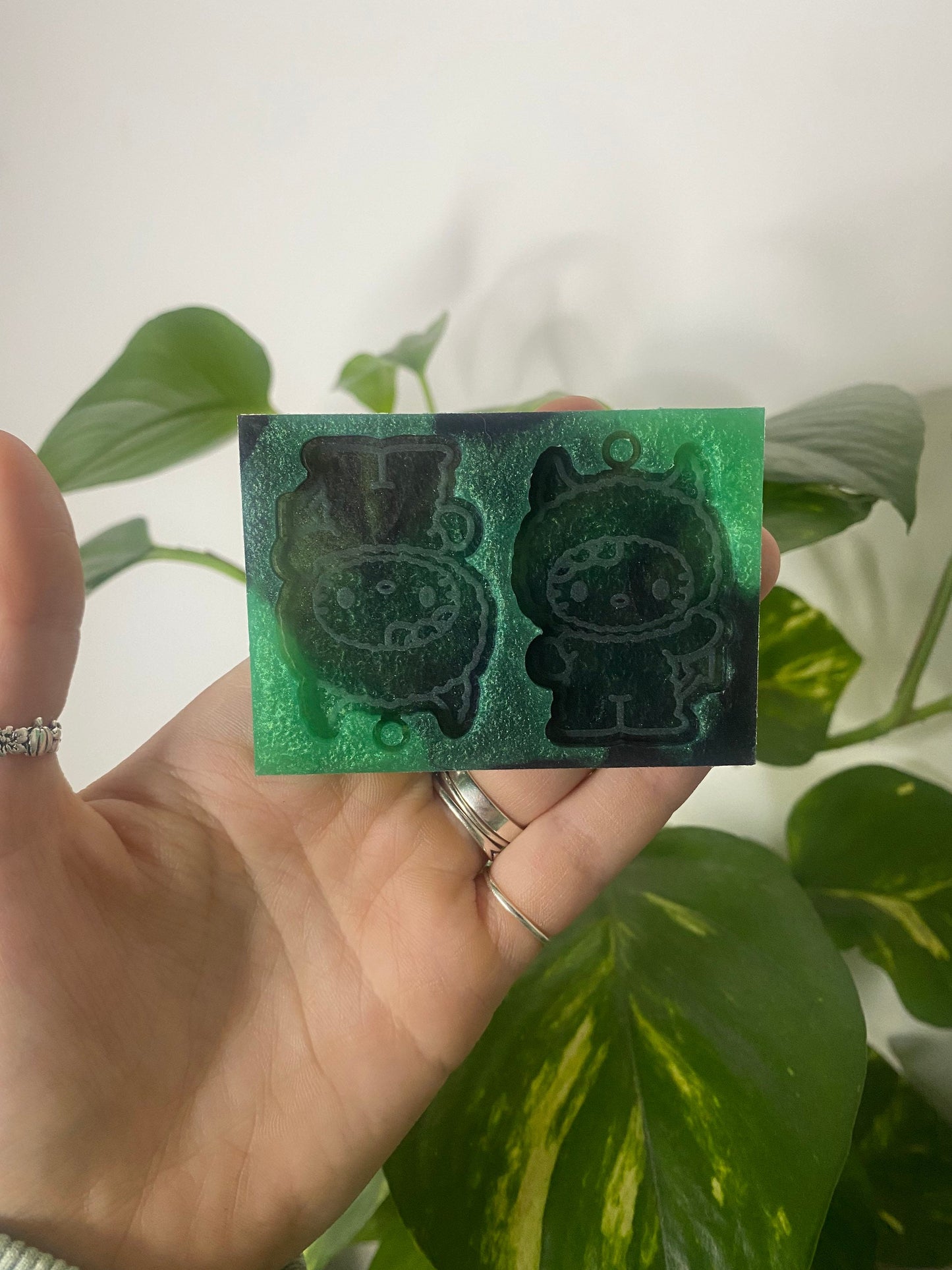 2” Devil Kitty Earrings Silicone Mould