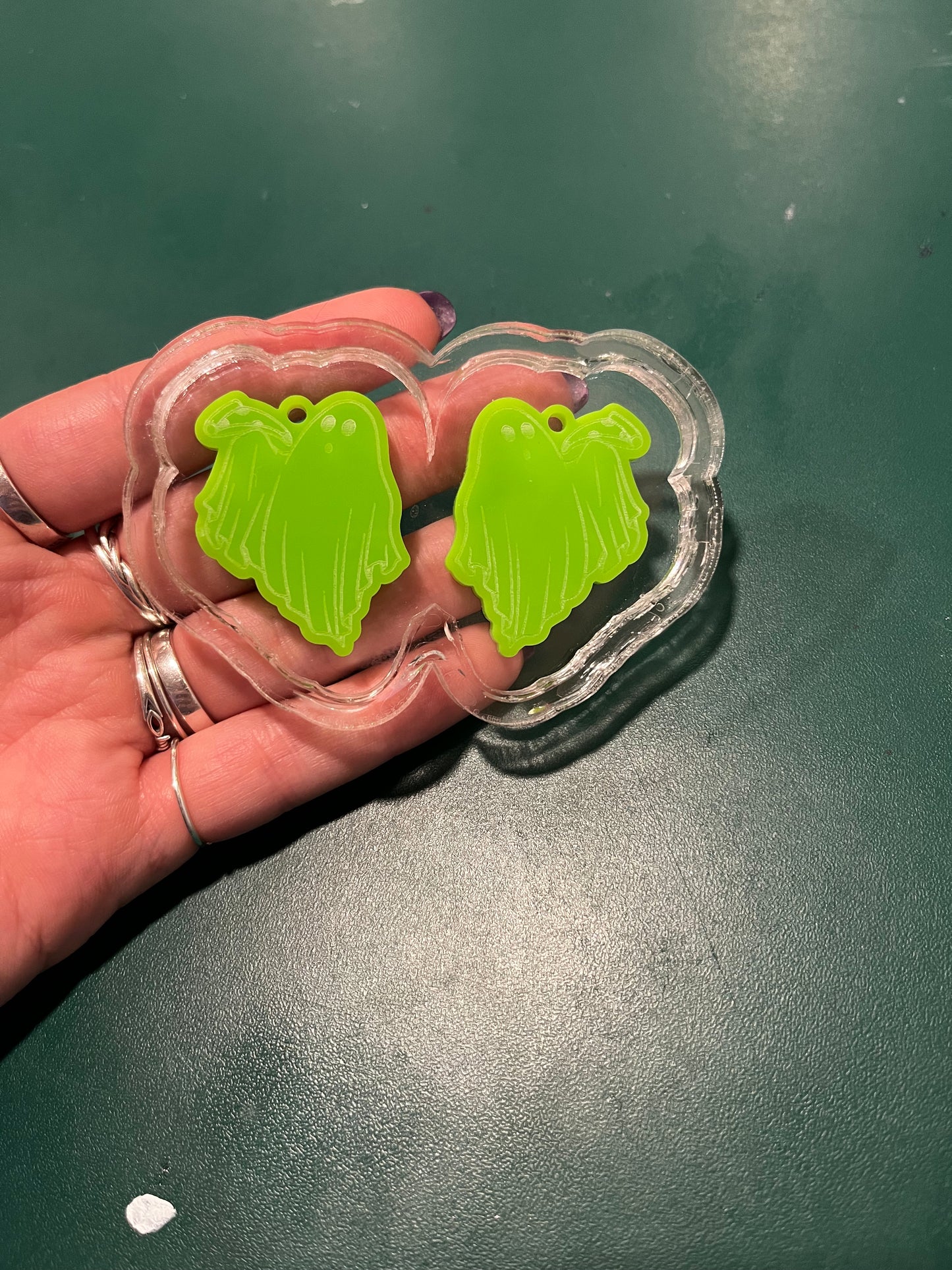 1.5” Pizza Ghost Earrings Silicone Mould