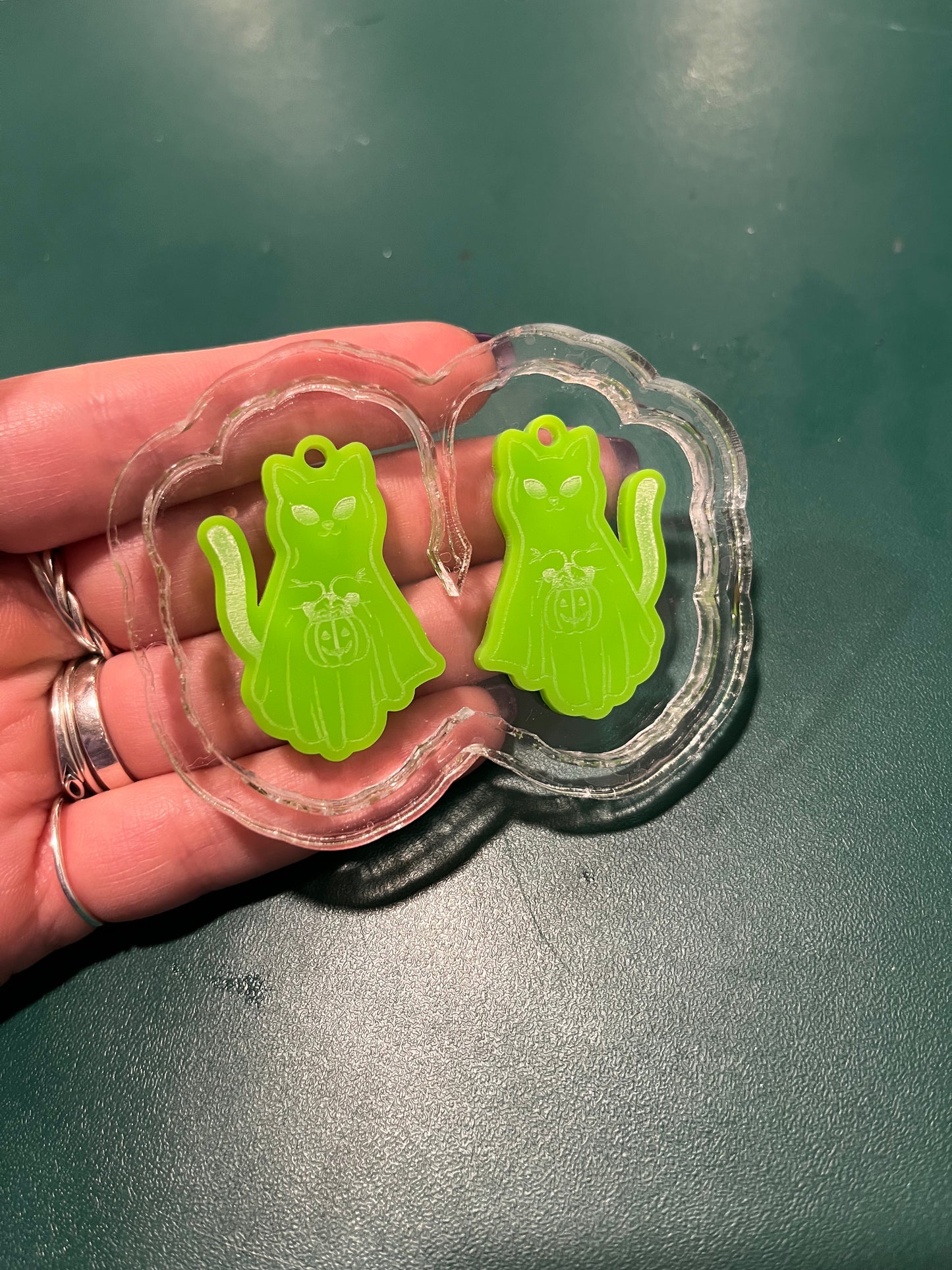 1.5” Pumpkin Pail Cat Ghost Earrings Silicone Mould