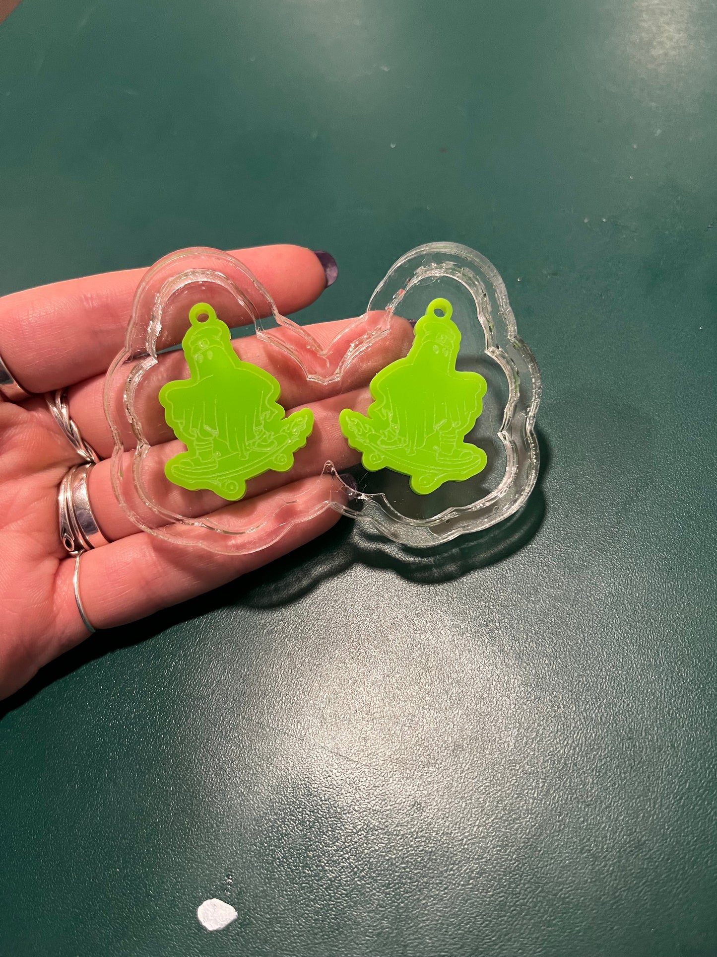 1.5” Skateboarding Ghost Earrings Silicone Mould